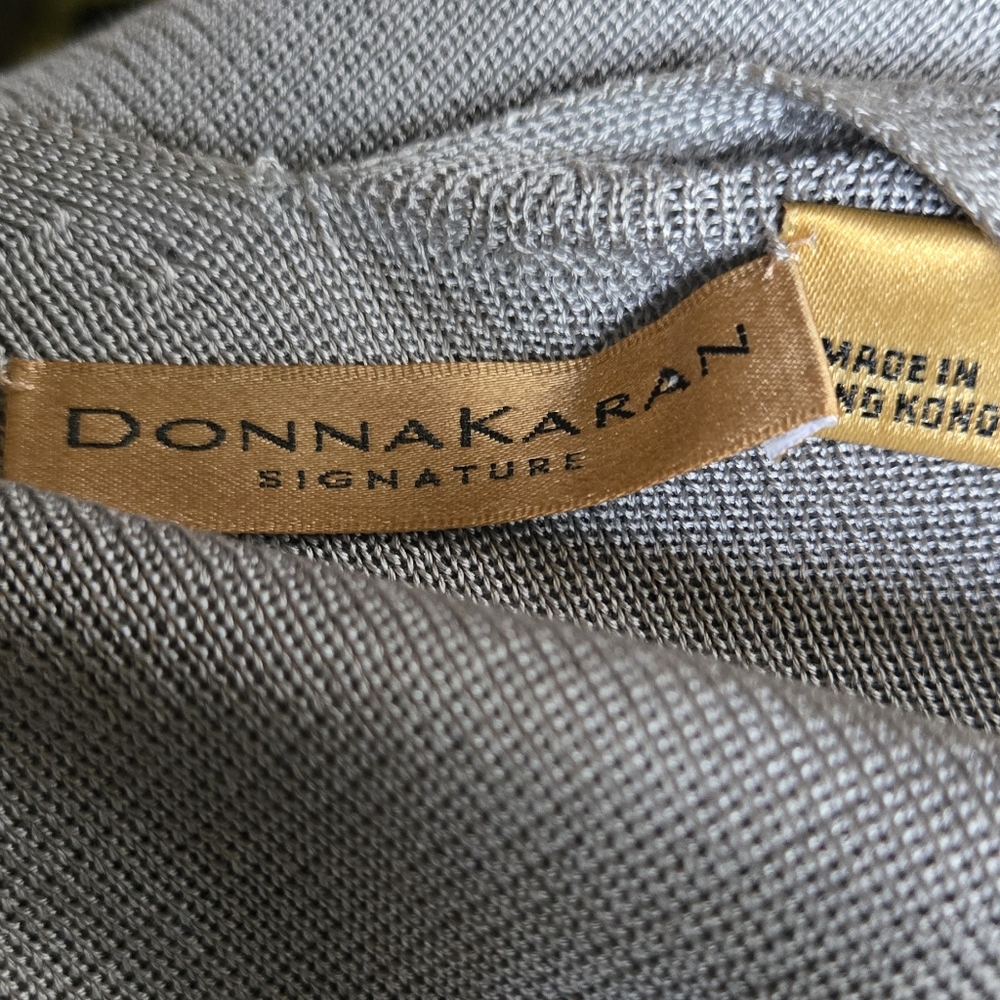 Donna Karan Elegant Gray Silk Sleeveless Sweater Top SzL - Picture 6 of 8